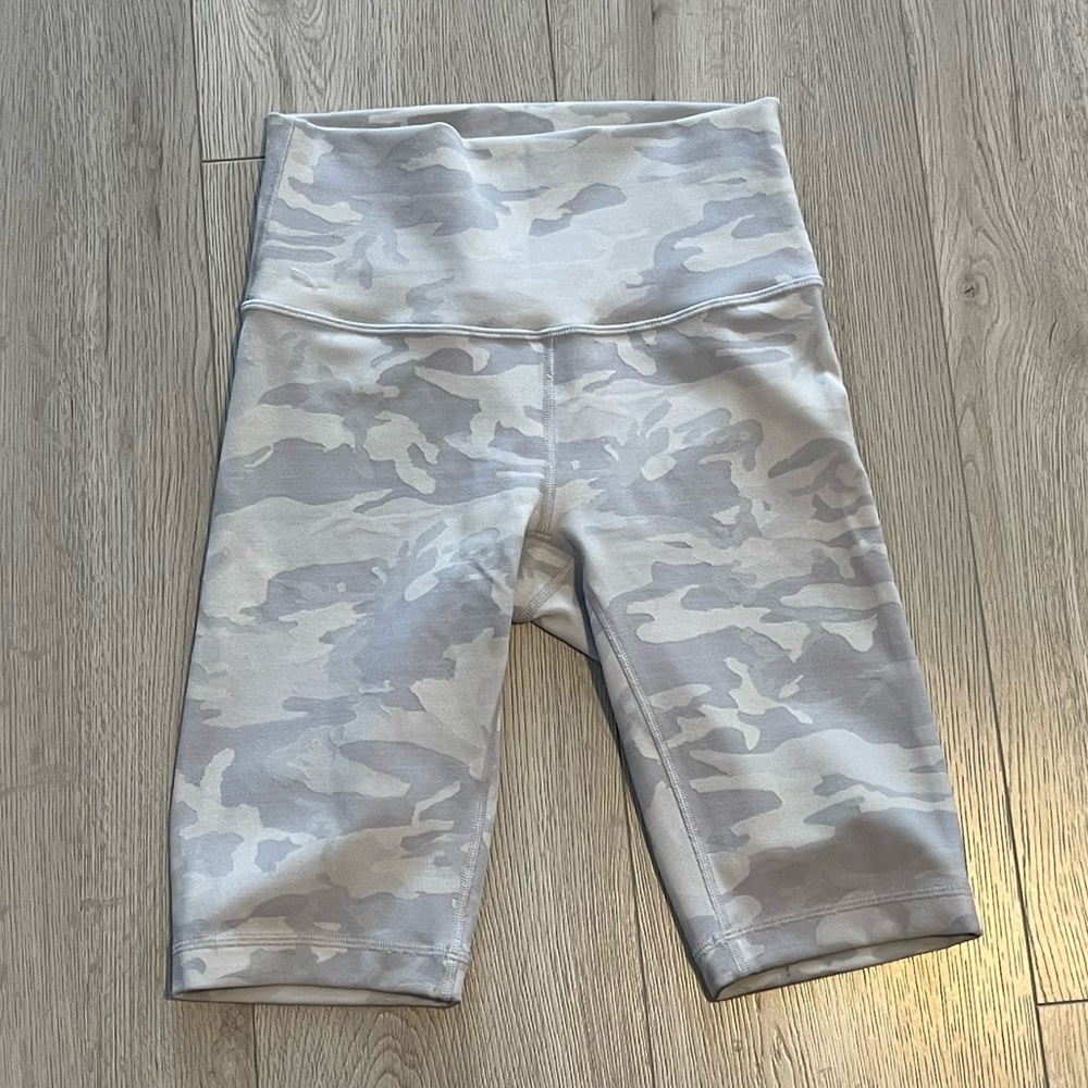 Lululemon Wunder Under Short - Incognito Camo Jacquard Alpine White Starlight